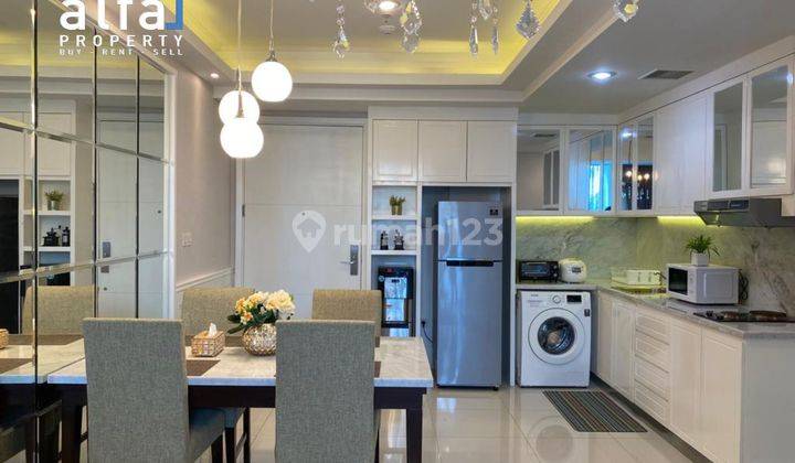 ruang makan disewakan apartemen casa grande phase