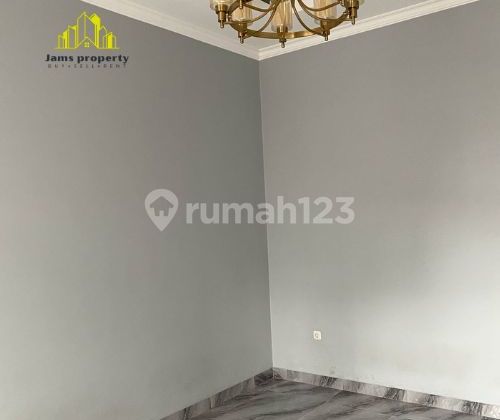 Dijual Rumah Mewah 5 Br Luas 400 M2 Strategis Unit Kebayoran Baru, Jakarta Selatan 2