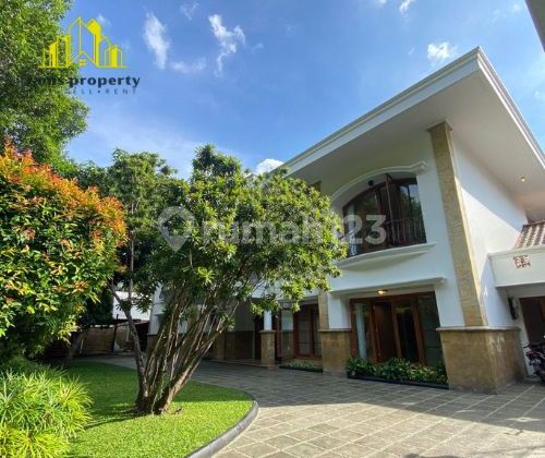 For Rent Fast 2-Story House 6 Br Area 1500m2 Private Pool South Jakarta 1