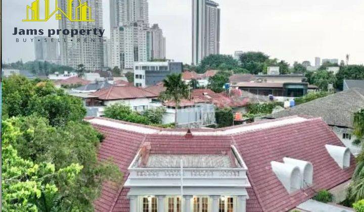 Dijual Rumah Modern Classic Halaman Luas di Simprug Hanglekir Kebayoan Baru 1