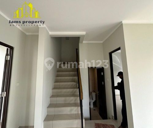 Dijual Rumah Mewah Burgundry Residence 3 Br Luas 183M2 Siap Huni Sumarecon Bekasi Jawa Barat 2