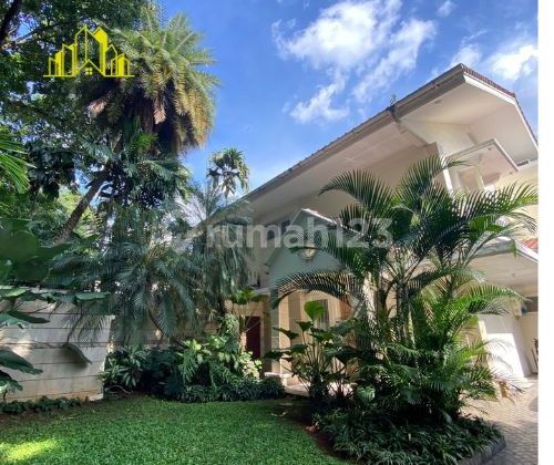 For Rent Fast 4 BR House 1000m2 Private Pool Strategic Unit South Jakarta For Rent Fast 4 BR House 1000m2 Private Pool Strategic Unit South Jakarta