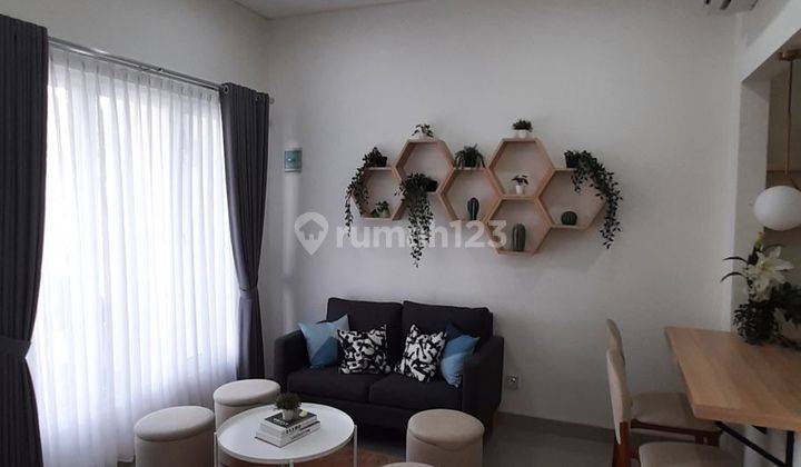 Rumah Modern Minimalis Bambu Apus Jakarta Timur  2