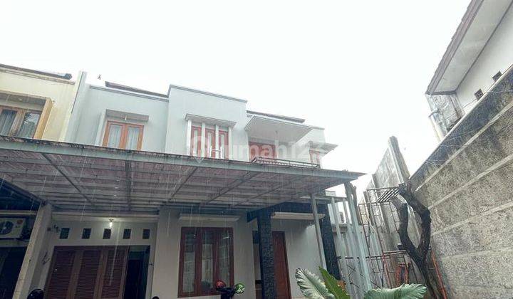 Rumah Cluster di Kebayoran Lama Jakarta Selatan 2 Lantai Bagus 2