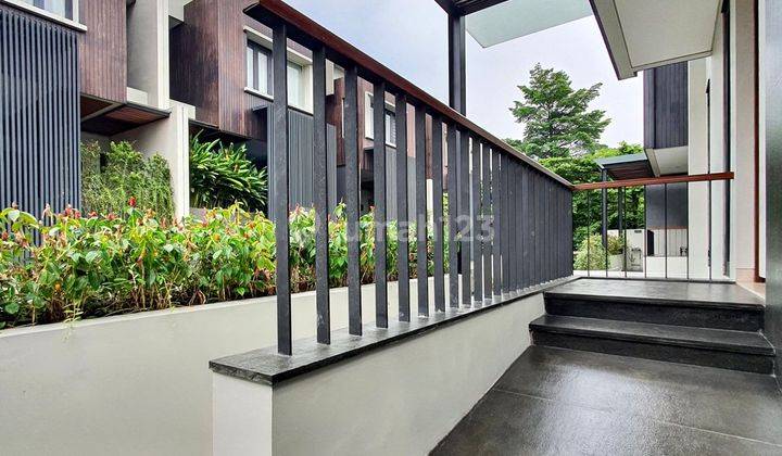 Rumah Modern 3 Lantai Bagus di Cilandak Jakarta Selatan  2