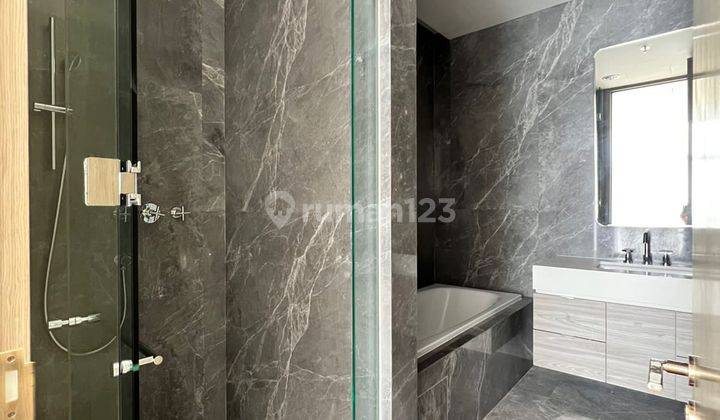 kamar mandi verde two apartment 3 bedroom
