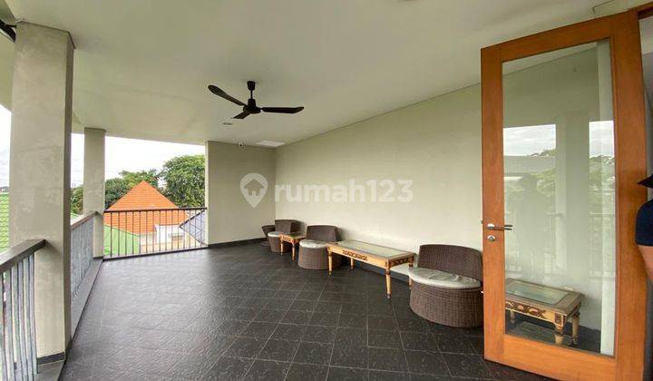 Rumah 3 Lantai Furnished Bagus SHM - Sertifikat Hak Milik di Menteng Raya, Menteng 10