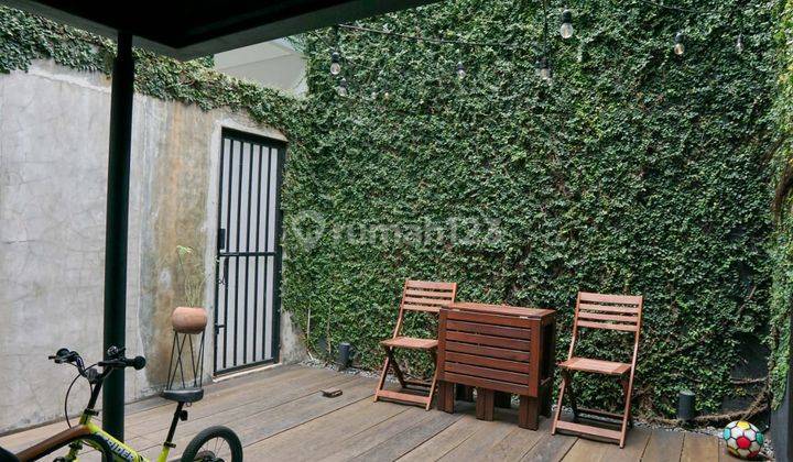  Rumah Unik Dan Estetik 3 Lantai Semi Furnished Sudah Renovasi SHM - Sertifikat Hak Milik di Jalan Joglo, Joglo 5