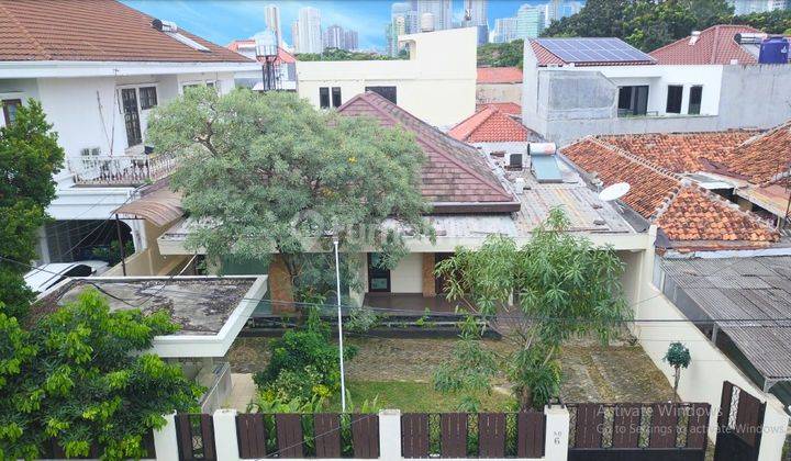 Dijual Rumah Mewah Area Menteng 6 BR Halaman Luas Dekat Dengan Pusat Kota Jakpus 1