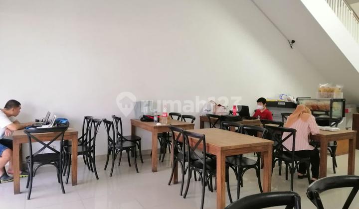 For Rent 3-Story Shop House 240 M2 Area Ready to Occupy Near Summarecon Mal Serpong For Rent 3-Story Shop House 240 M2 Area Ready to Occupy Near Summarecon Mal Serpong