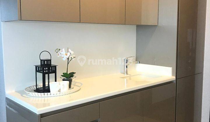 Sewa Apartemen Residence 8 Senopati – 3 BR Available Showing Ready, Jakarta Selatan 2