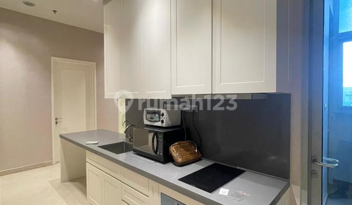 For Rent: The Stature Residence Apartment Central Jakarta 3 Bedrooms Area 171 m2 Fully Furnished 2
