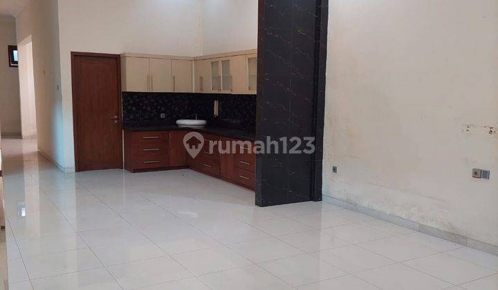Rumah Bagus di Jalan Kauman Utara, Tegal 19