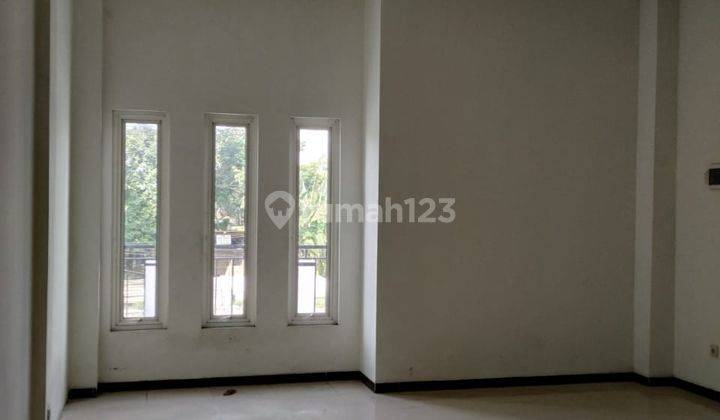 Ruko Jalan Ring Road Utara Jombor Jogjakarta 8