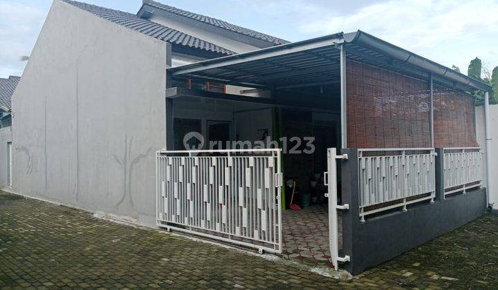Rumah 3 Kamar Di Daerah Seyegan Bangunan Kondisi Seperti Baru 3