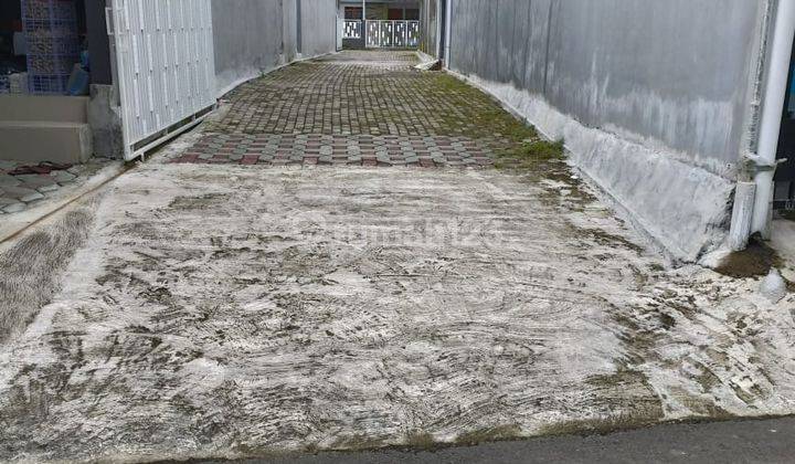 Rumah 3 Kamar Di Daerah Seyegan Bangunan Kondisi Seperti Baru 9