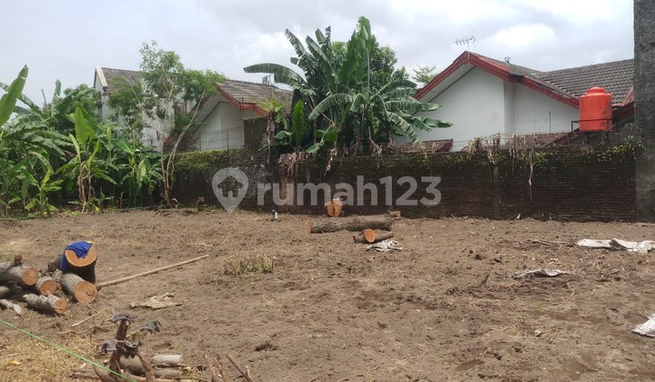 Tanah 3 KM ke kampus UGM Di Jalan Sulawesi Sleman