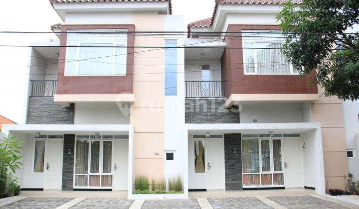 HOMESTAY DI TENGAH KOTA JOGJA FURNISH 6 KAMAR.