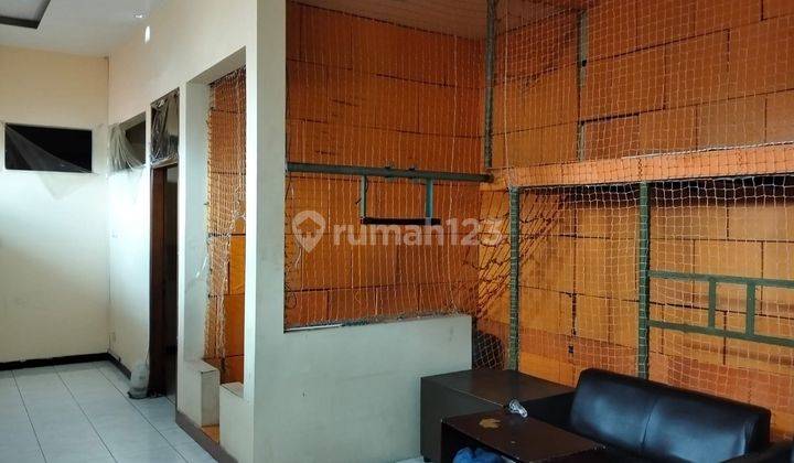 Ruang Usaha Strategis Dijalan Sultan Agung Pakualaman Yogyakarta. 2
