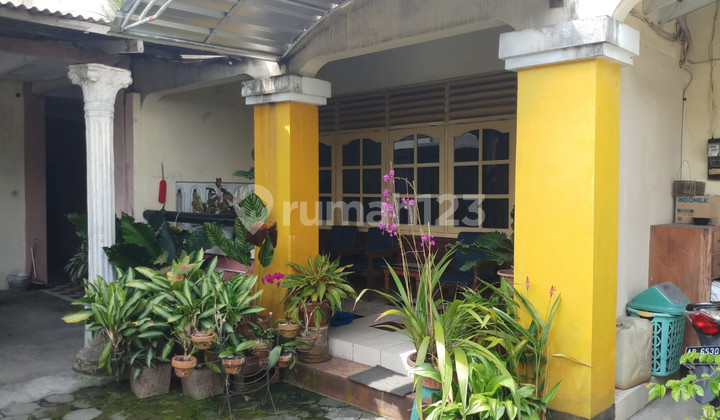 RUMAH COCOK UNTUK KOST + USAHA DI JL. KALIURANG RUMAH COCOK UNTUK KOST + USAHA DI JL. KALIURANG