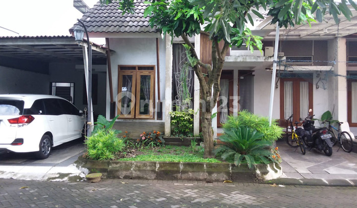 RUMAH SEMI FURNISH DI PERUM JALIMBAR SEWON BANTUL.