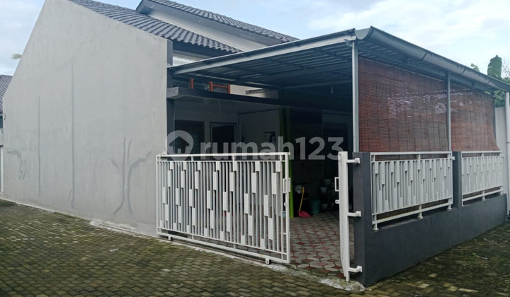 3-BEDROOM HOUSE IN THE SEYEGAN AREA, BUILDING IN LIKE-NEW CONDITION