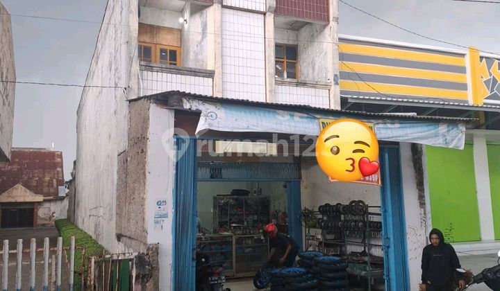 Ruko Luas di Jalan Raya & Siap Usaha Ruko Luas di Jalan Raya & Siap Usaha