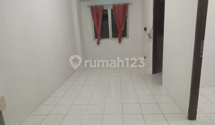 Comfortable Ready-to-Occupy Apartment