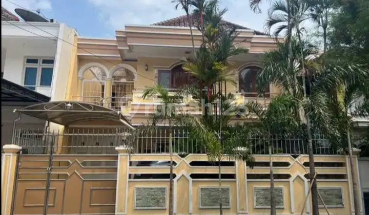 Rumah Besar, Mewah di Taman Palem Lestari Blok D