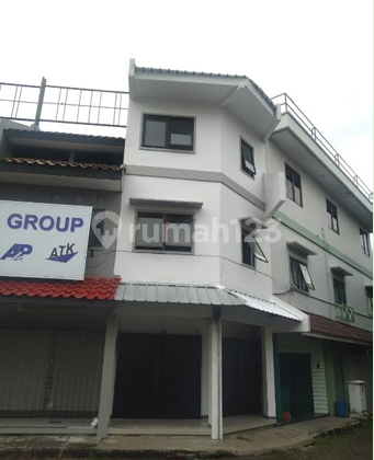 3-story Shophouse Ready for Business in BSD Sector 4 3-story Shophouse Ready for Business in BSD Sector 4