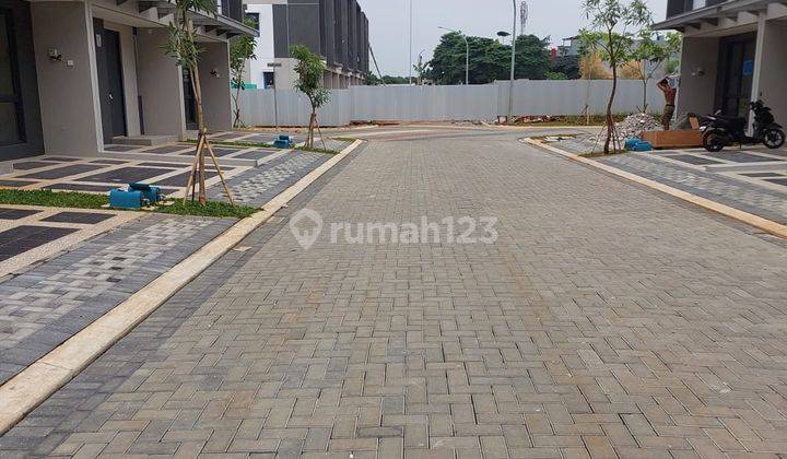 Ruko Siap Huni Soho Delatinos Bsd, Tangerang 1