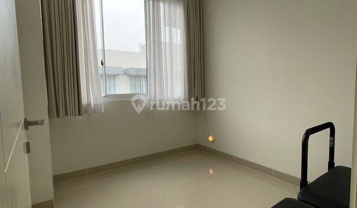 Apartemen Rainbow Spring Condovillas 4 Kamar Tidur Bagus Furnished 2