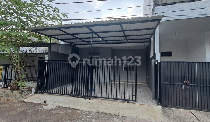 Ready-to-Occupy House Nusa Loka BSD City