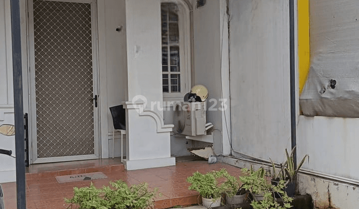 Sewa Rumah Siap Huni 1,5 Lantai 1