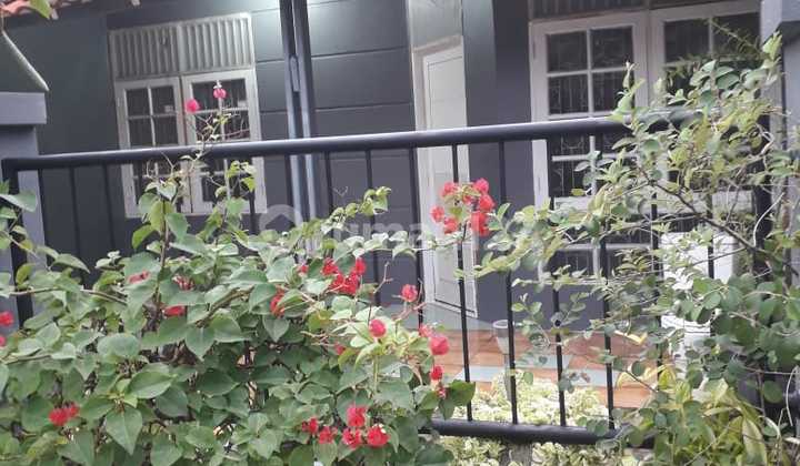 Ready-to-Occupy House in Permata Pamulang Ready-to-Occupy House in Permata Pamulang