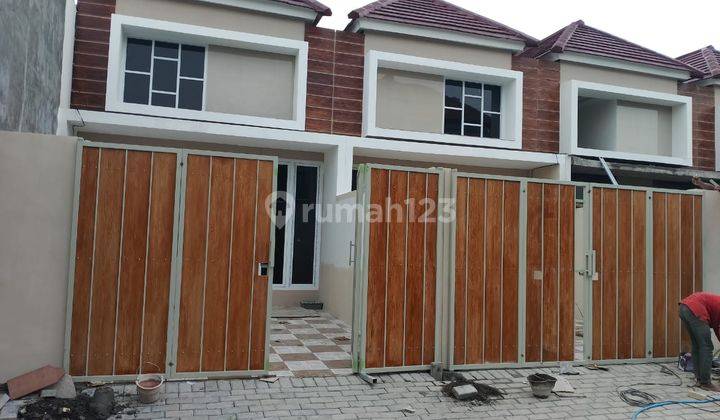Rumah Siap Huni 700 jtan Surabaya Barat Wiyung ,Dekat RS Wiyung Sejahtera,Pakuwon, Unesa.