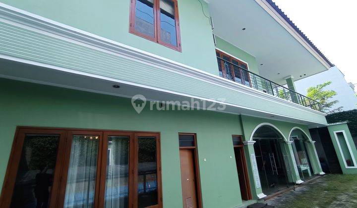 Rumah Model Scandinavian European di Pantai Indah Kapuk  2