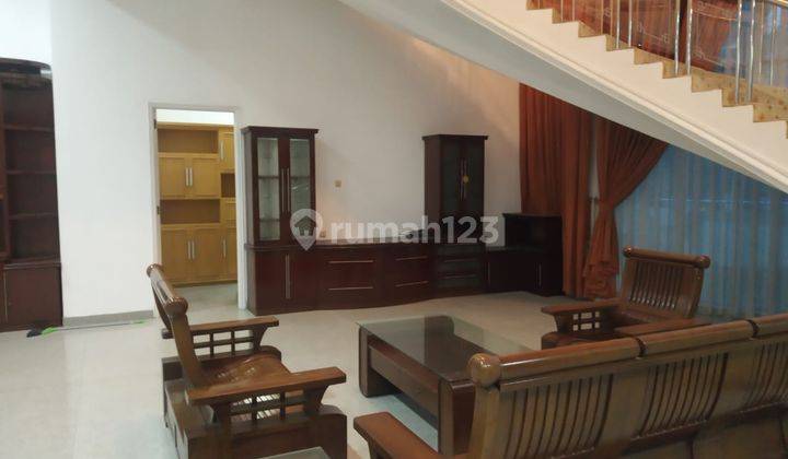 Sewa Rumah Full Furnished 6 Bedroom Hook Pinisi 2