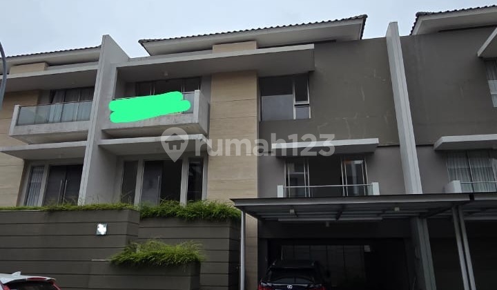 Rumah Pik Golf Island 