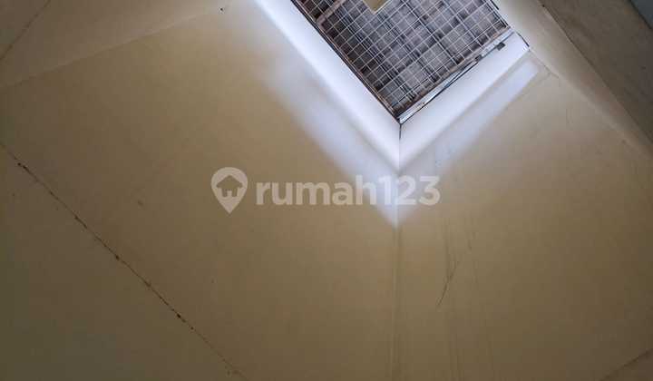 Green Lake City, 6X18, Building Renovation, More Spacious Near Sportclub 2