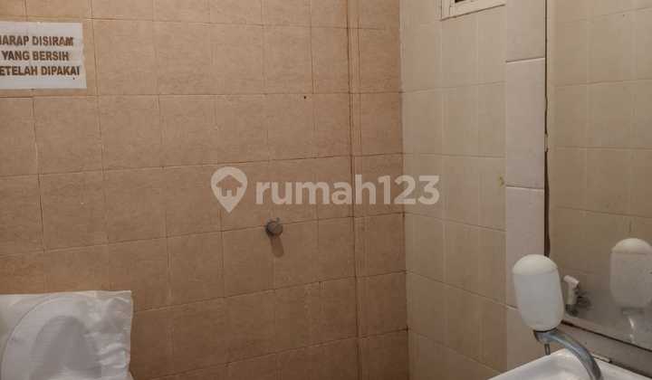 Green Lake Road-facing shop house, 4.5x22, active street, restaurant area 2