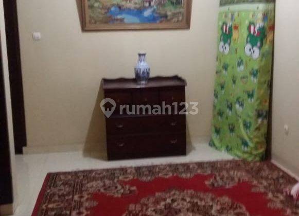 Dijual cepat rumah 2 lantai pinggir jalan utama samping galaxi Bekasi selatan  2