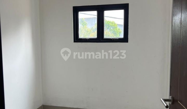 Di Jual Rumah Baru Siap Huni di Mega Regency 2