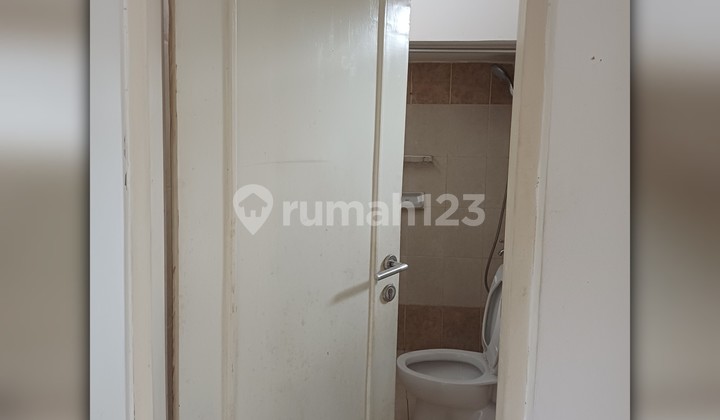 Premium 3 Bedroom/3 Bathroom Residence in Lippo Cikarang - Furnished, One Gate System, Ideal for Investment! 2