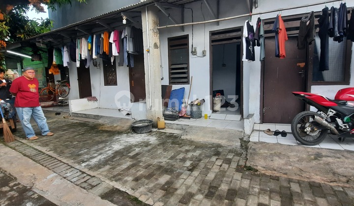 For Sale 1 Stall + 4-door Rental Unit in Harapan Jaya near Seroja Market