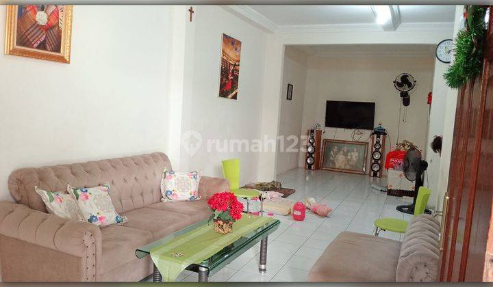 Dijual Rumah SHM di Taman Wisma Asri, Bekasi Utara 2