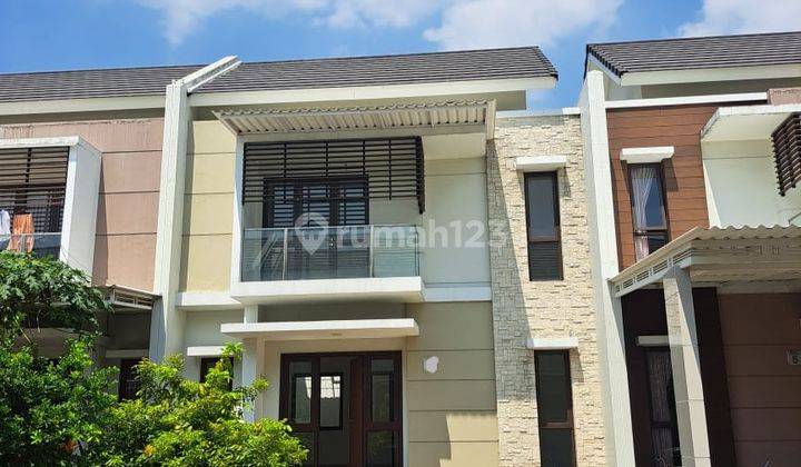 Disewakan Rumah 2 Lantai Keren di Cluster Burgundy Summarecon Bekasi 1