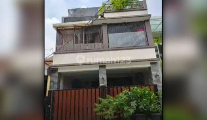 Dijual Rumah 3 Lantai di Kemang Pratama Bekasi 2