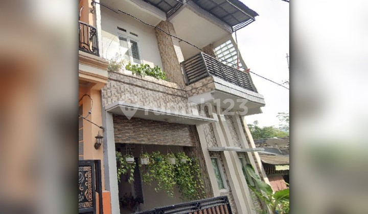 2-Storey House with SHM (Freehold Certificate) Near East Bekasi Toll Road & Jatimulya LRT - Price 1B Negotiable 2-Storey House with SHM (Freehold Certificate) Near East Bekasi Toll Road & Jatimulya LRT - Price 1B Negotiable