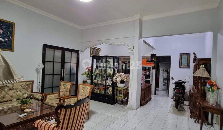 Dijual Rumah Luas di Marga Jaya Bekasi Selatan 2